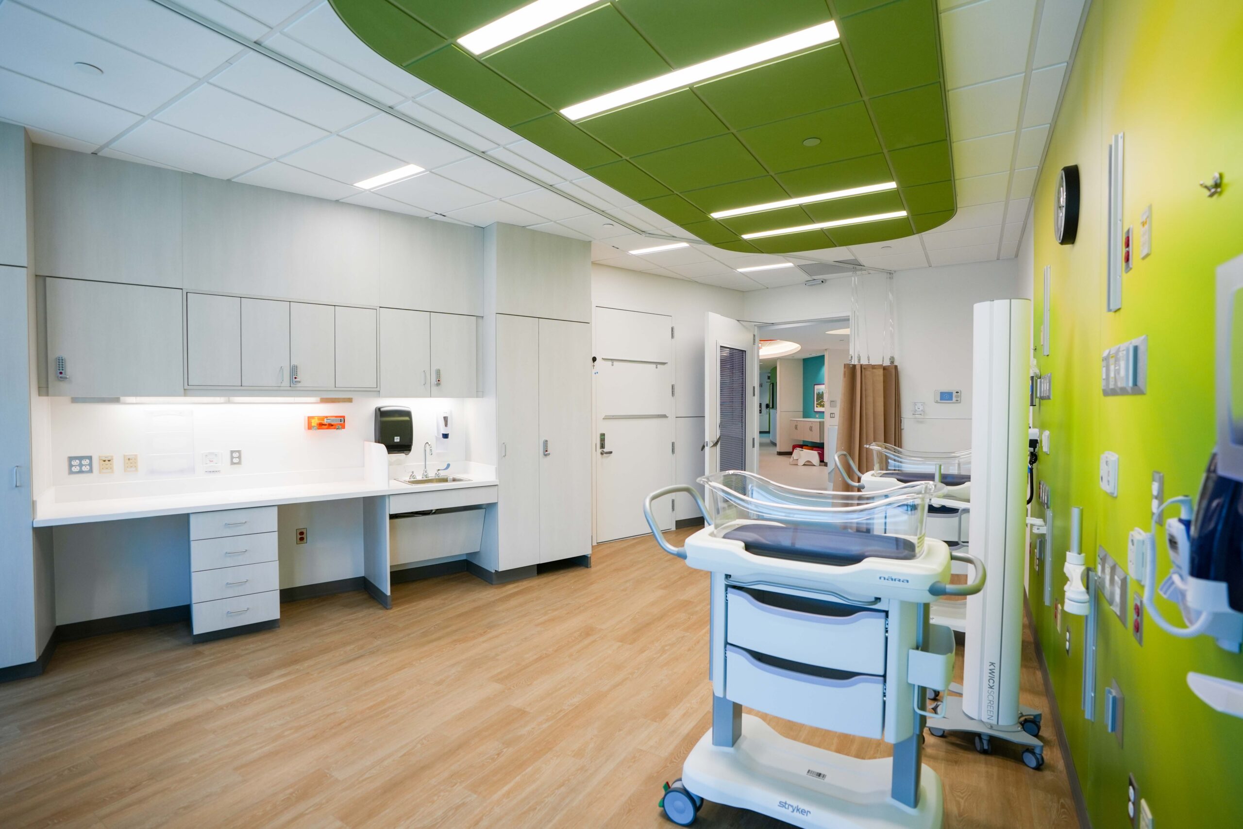 Double-occupancy NICU room at Helen DeVos Children’s Hospital in Grand Rapids.